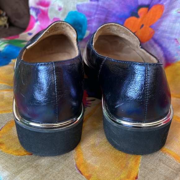 Naturalizer Andie Leather Loafer - Picture 5 of 8